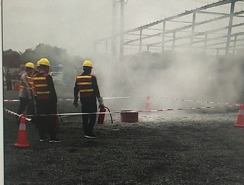 南箭化工員工消防演練結束后